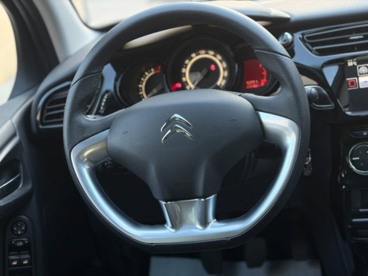Citroen C3 1.2 VTi 82 Exclusive (16)