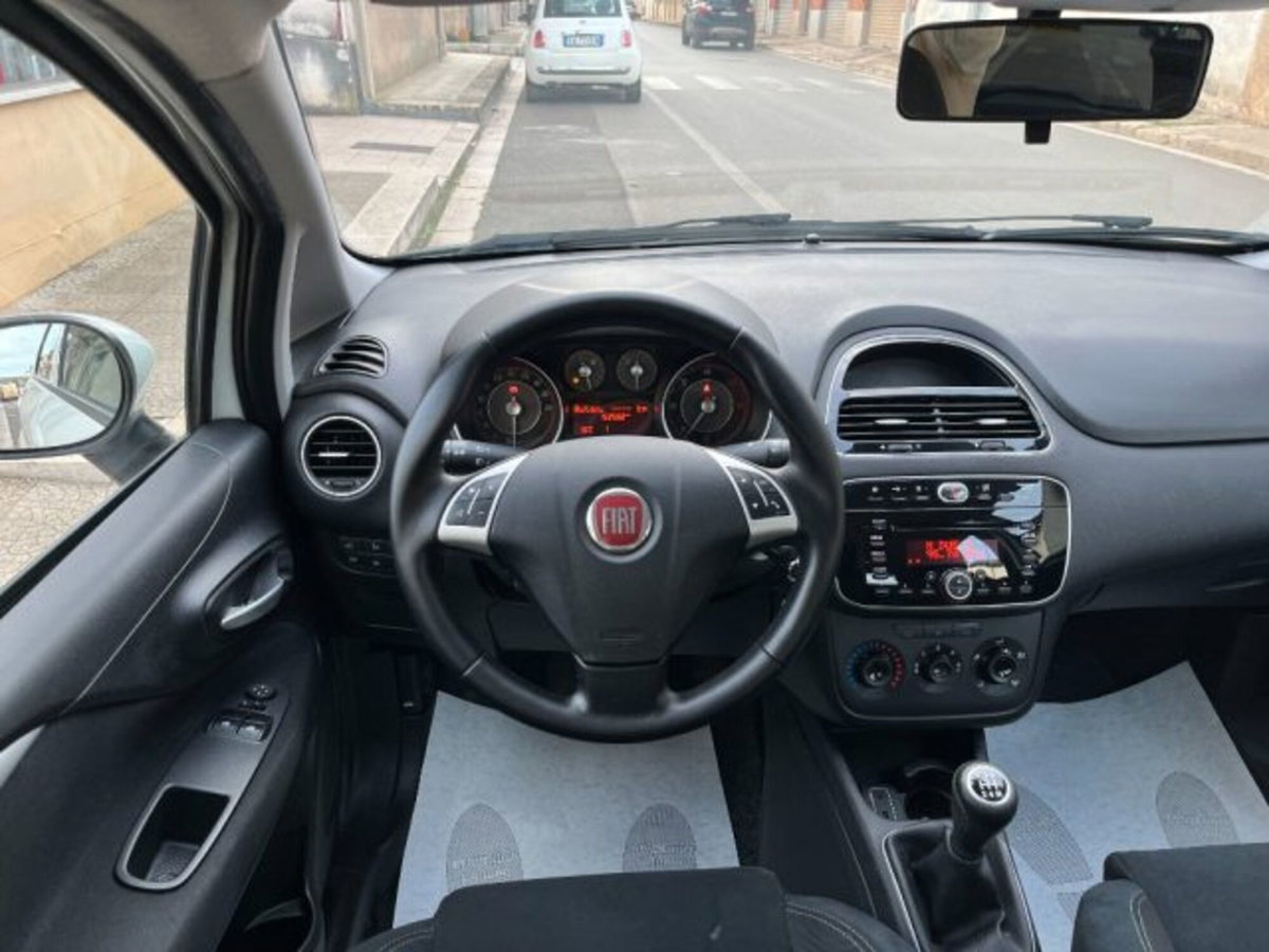 Fiat Punto 1.3 MJT II S&S 95 CV 5 porte Lounge (19)