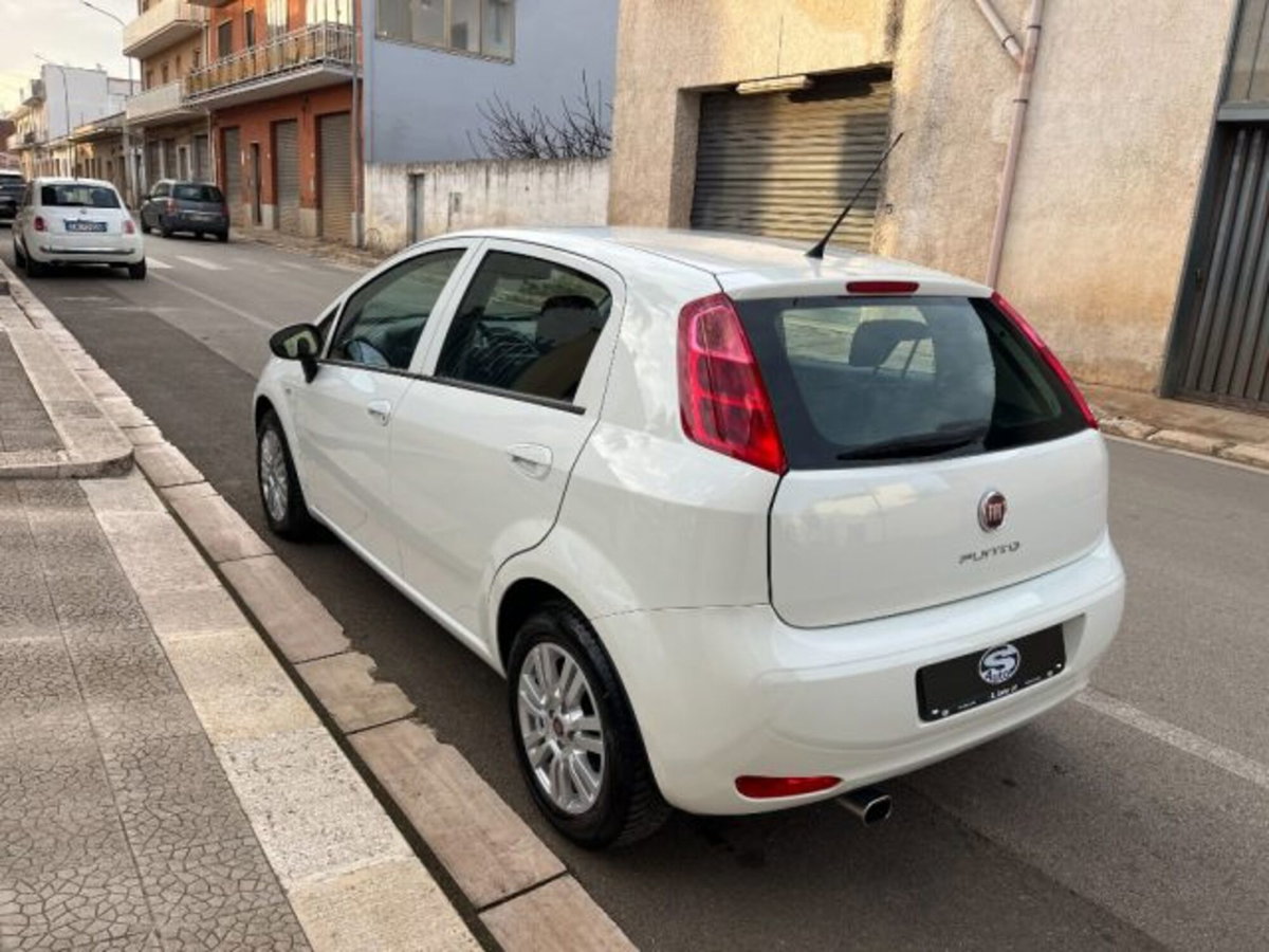 Fiat Punto 1.3 MJT II S&S 95 CV 5 porte Lounge (7)