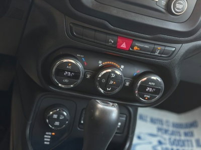 Jeep Renegade 2.0 Mjt 140CV 4WD Active Drive Limited (17)