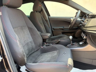 Alfa Romeo Giulietta 1.6 JTDm-2 Giulietta (11)