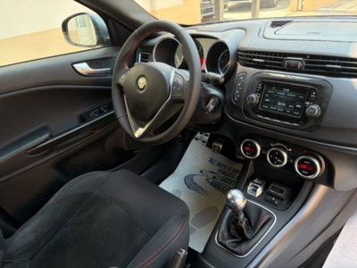 Alfa Romeo Giulietta 1.6 JTDm-2 Giulietta (13)