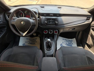 Alfa Romeo Giulietta 1.6 JTDm-2 Giulietta (14)