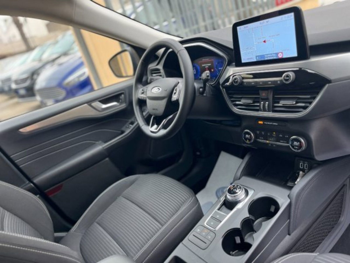 Ford Kuga 1.5 EcoBlue 120 CV aut. 2WD Titanium (11)