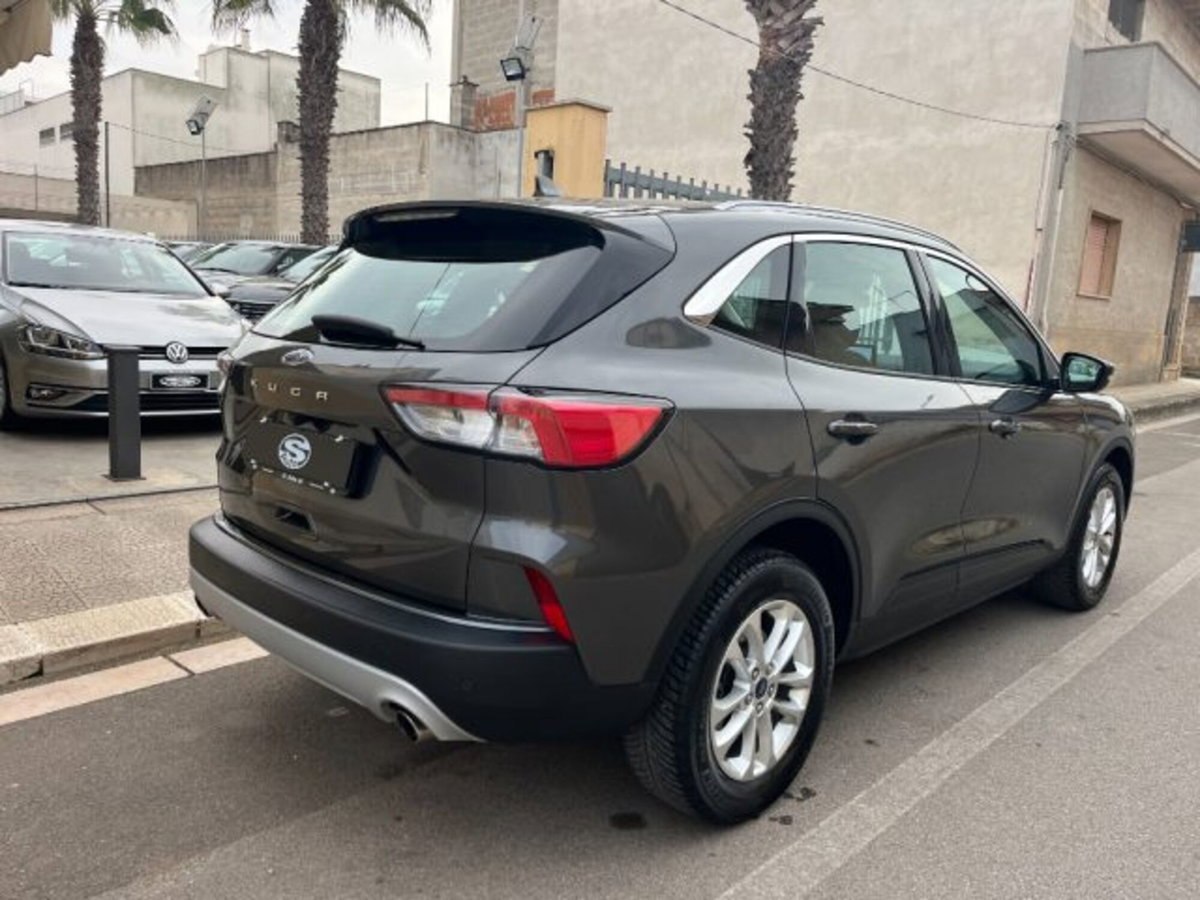 Ford Kuga 1.5 EcoBlue 120 CV aut. 2WD Titanium (3)