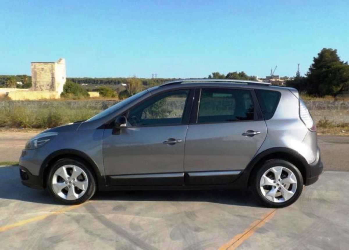 Renault Scenic E-Tech Electric XMod Cross 1.5 dCi 110CV Energy (8)