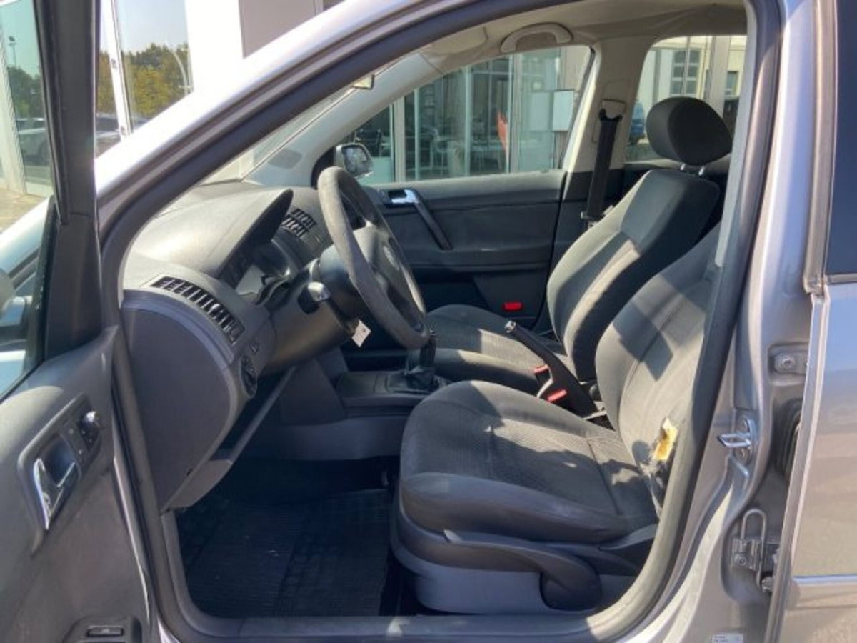 Volkswagen Polo 1.4/69CV TDI 5p. Comfortline (10)