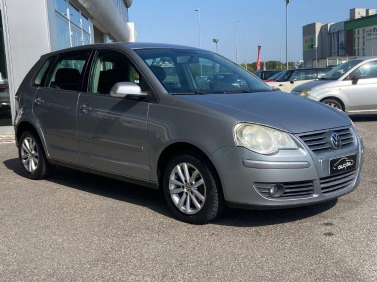 Volkswagen Polo 1.4/69CV TDI 5p. Comfortline (2)