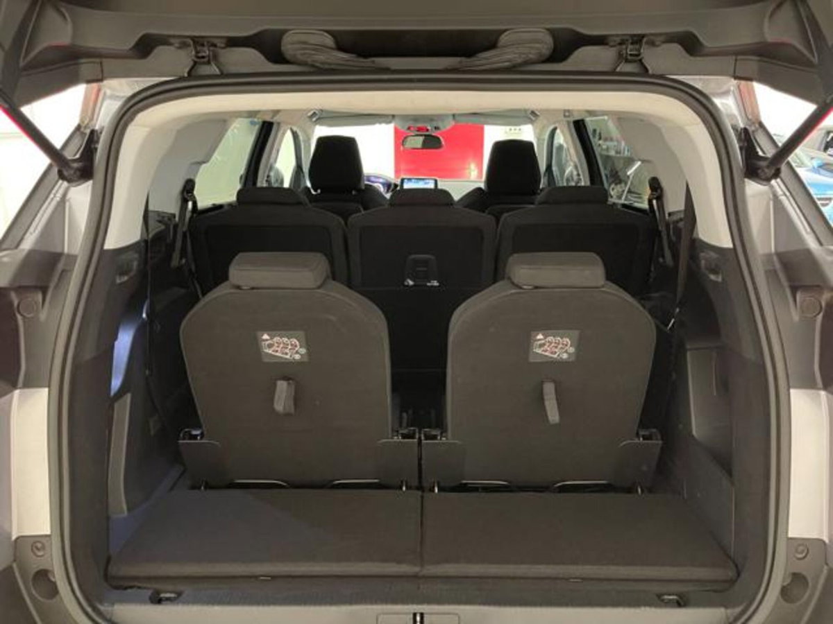 Peugeot 5008 BlueHDi 120 S&S Active (13)