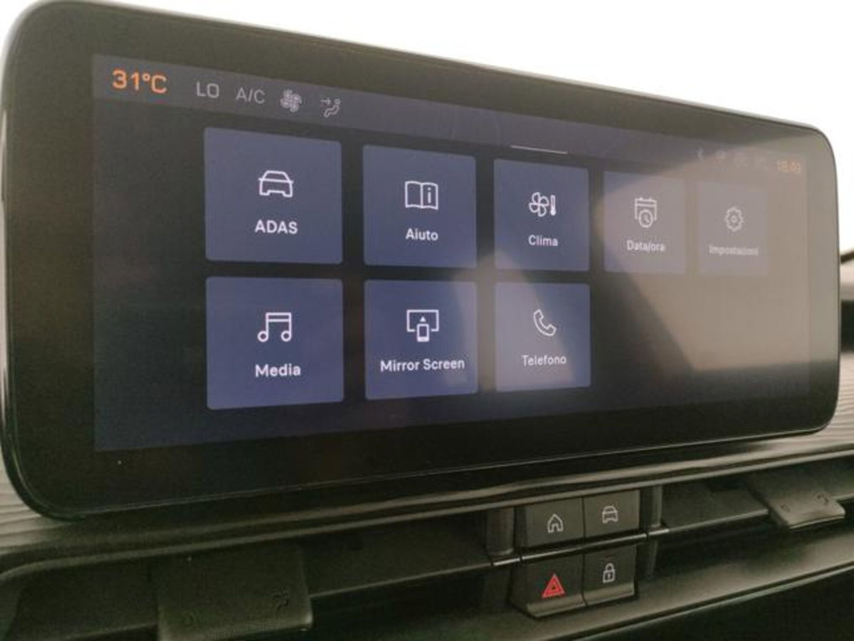 Jeep Avenger 1.2 turbo Altitude fwd 100cv (9)