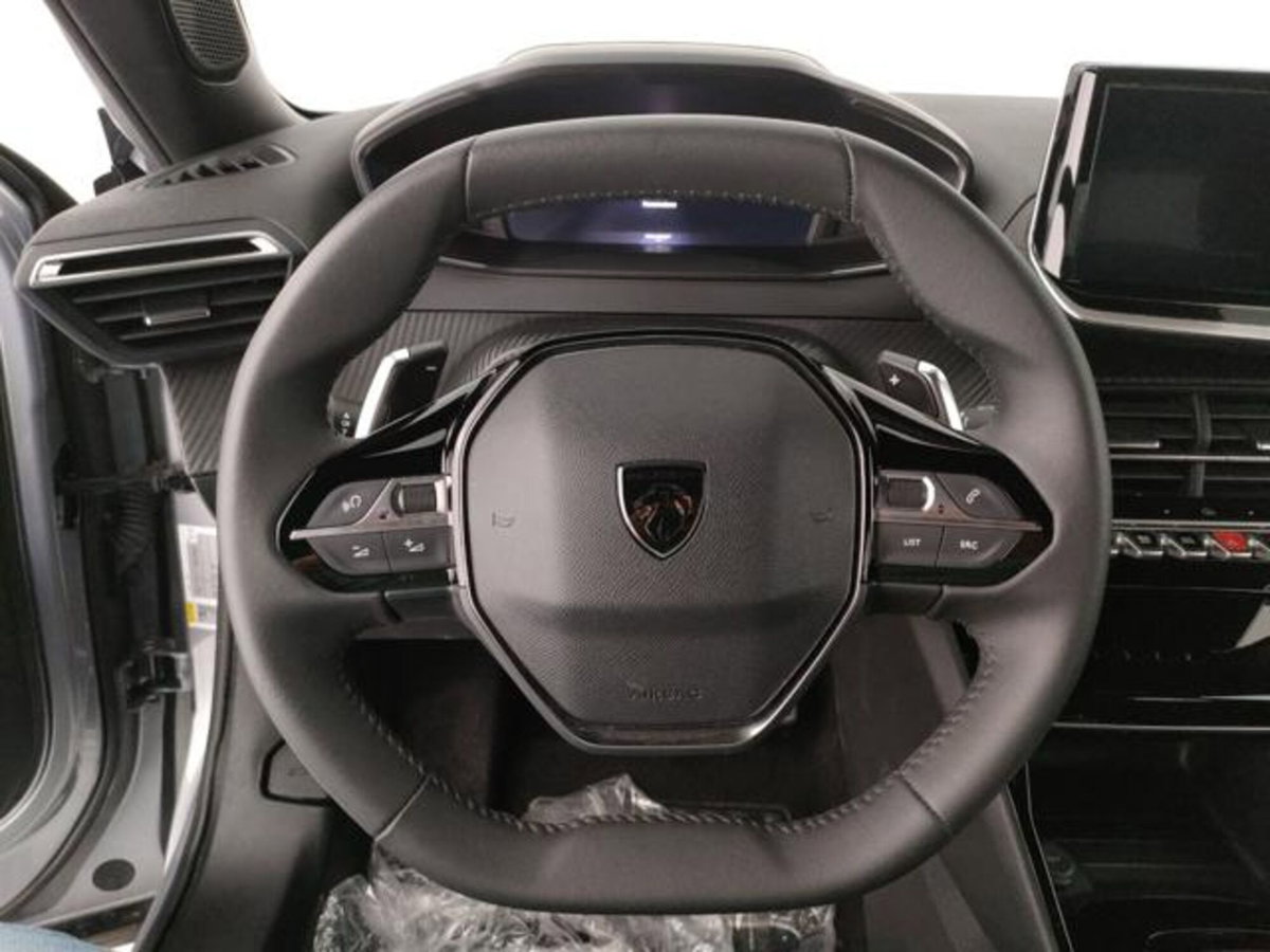 Peugeot 2008 1.2 hybrid Allure 145cv e-dcs6 (8)