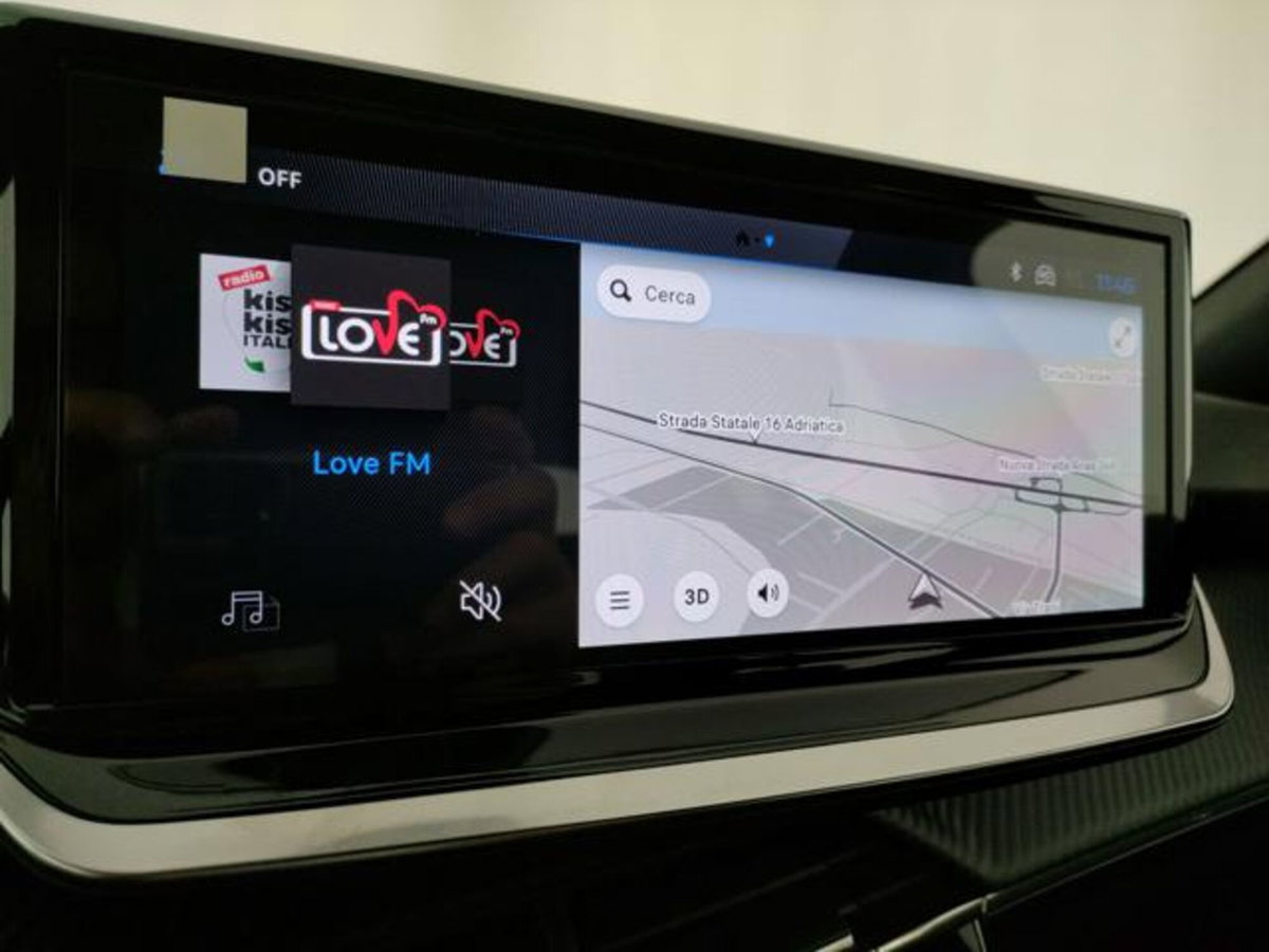 Peugeot 2008 1.2 hybrid Style 145cv e-dcs6 (10)