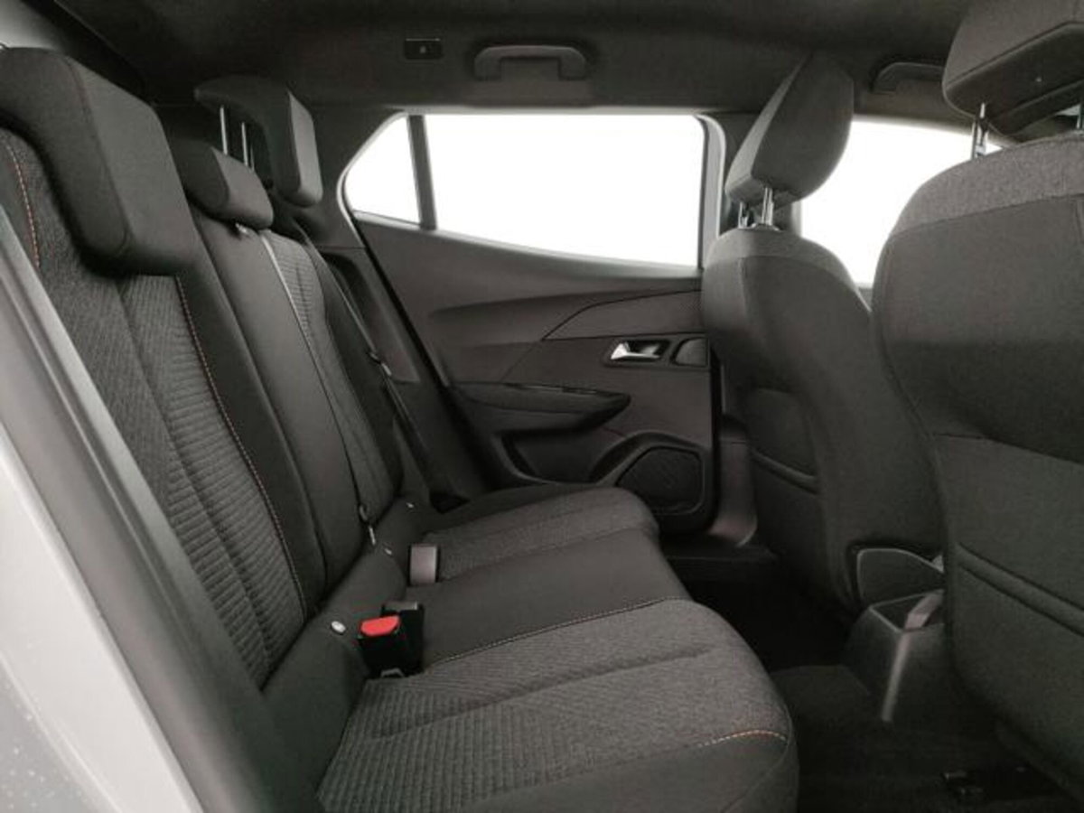 Peugeot 2008 1.2 hybrid Style 145cv e-dcs6 (19)