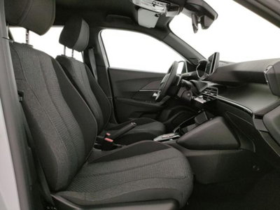 Peugeot 2008 1.2 hybrid Style 145cv e-dcs6 (6)