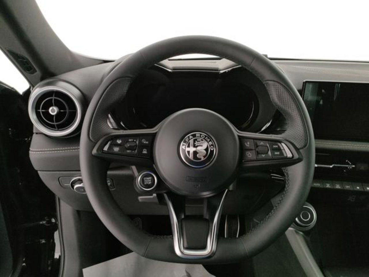 Alfa Romeo Tonale 1.5 hybrid Sport Speciale 175cv tct7 (9)