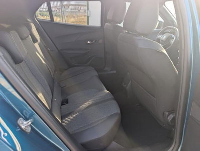 Peugeot 2008 PureTech 100 S&S Allure (13)