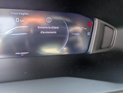 Peugeot 2008 PureTech 100 S&S Allure (15)