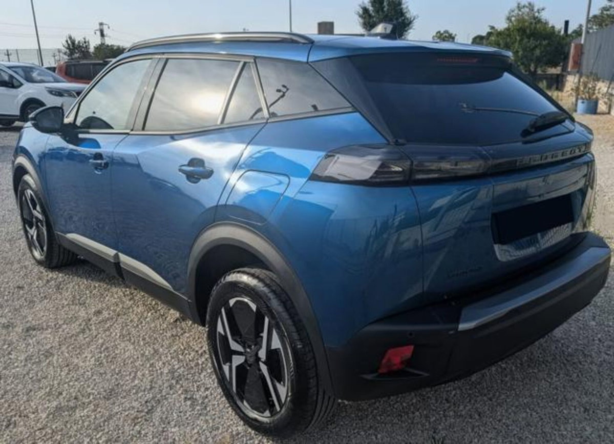 Peugeot 2008 PureTech 100 S&S Allure (4)
