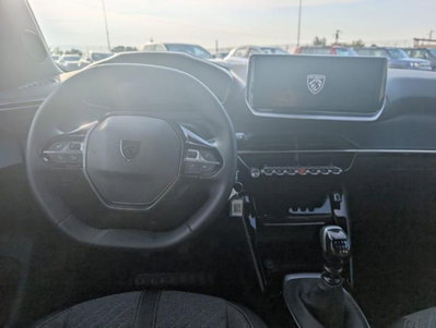 Peugeot 2008 PureTech 100 S&S Allure (9)