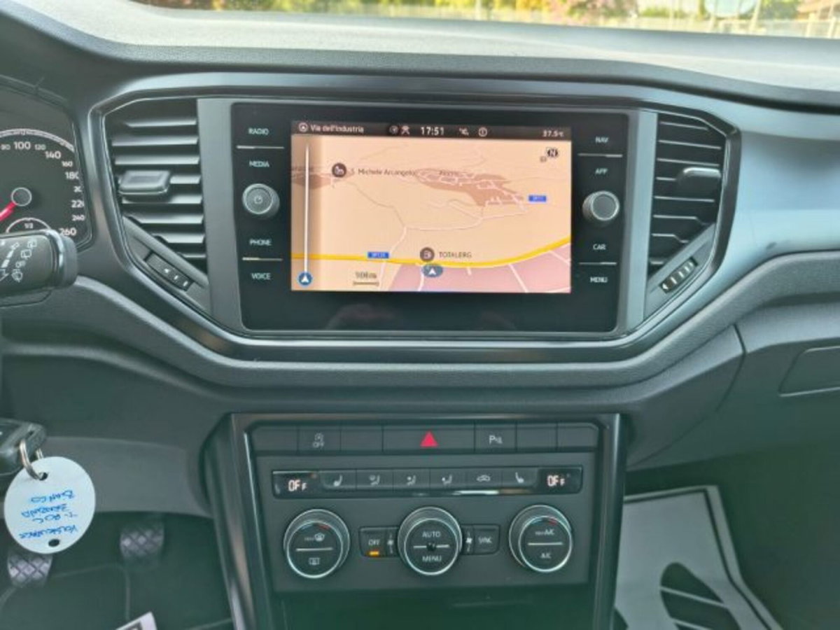 Volkswagen T-Roc 1.0 TSI Life (12)