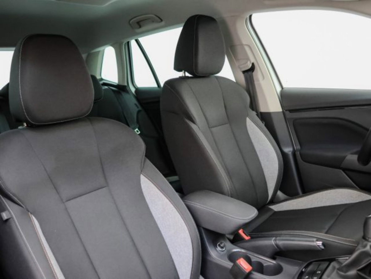 Skoda Kamiq 1.0 tsi Selection 115cv (11)