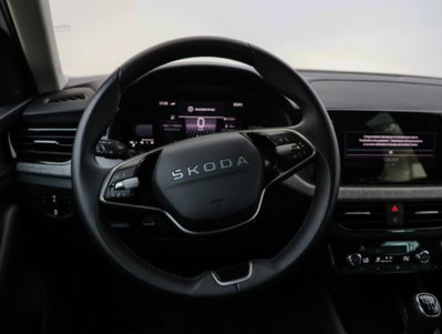 Skoda Kamiq 1.0 tsi Selection 115cv (13)