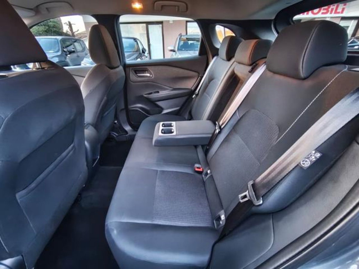 Nissan Qashqai 1.3 mhev Acenta 2wd 140cv (12)