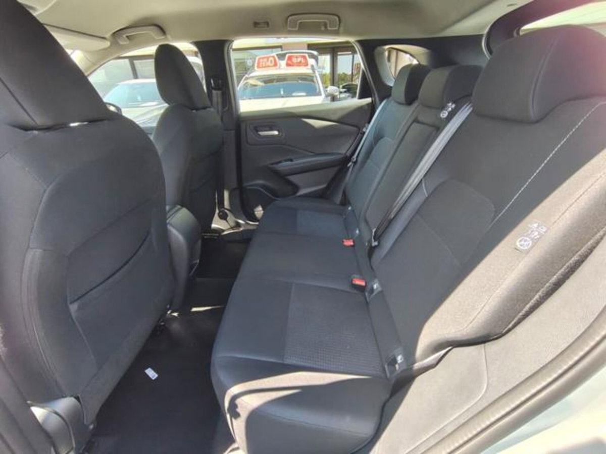 Nissan Qashqai 1.3 mhev Acenta 2wd 140cv (13)