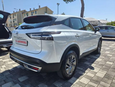 Nissan Qashqai 1.3 mhev Acenta 2wd 140cv (3)