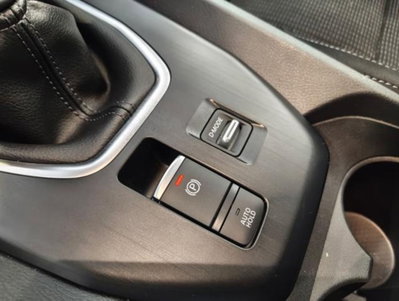 Nissan Qashqai 1.3 mhev Acenta 2wd 140cv (13)