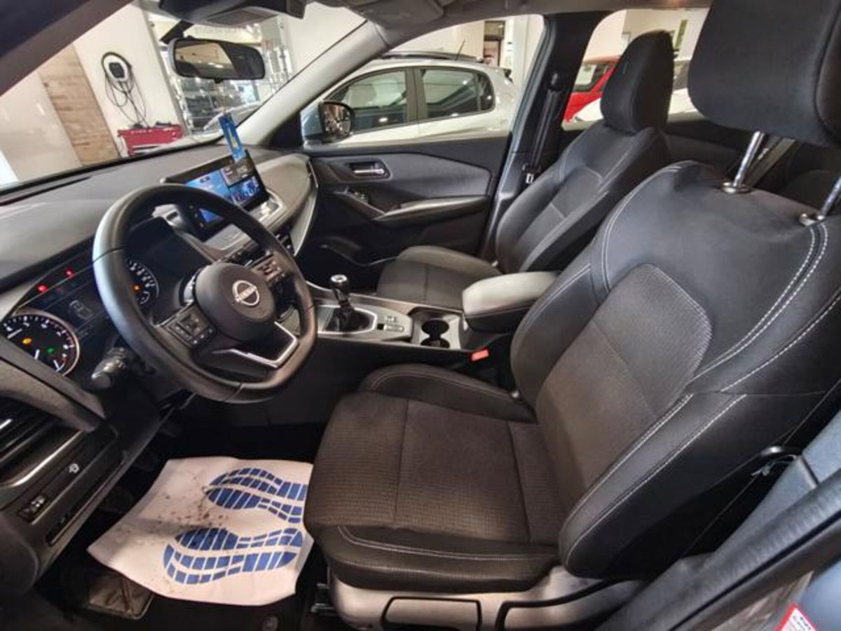 Nissan Qashqai 1.3 mhev Acenta 2wd 140cv (5)