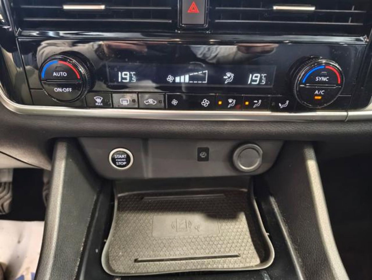 Nissan Qashqai 1.3 mhev Acenta 2wd 140cv (9)