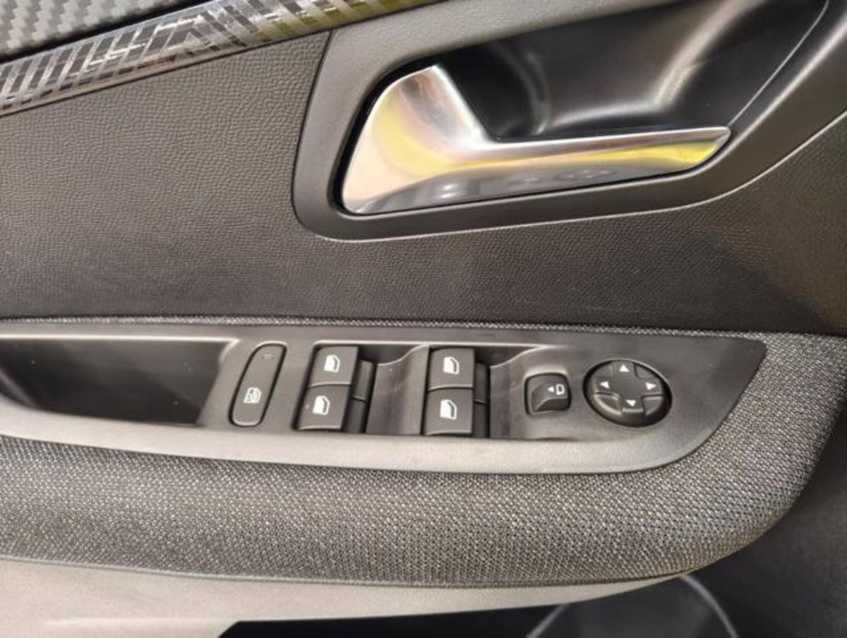 Peugeot 208 1.2 puretech Active s&s 100cv (13)