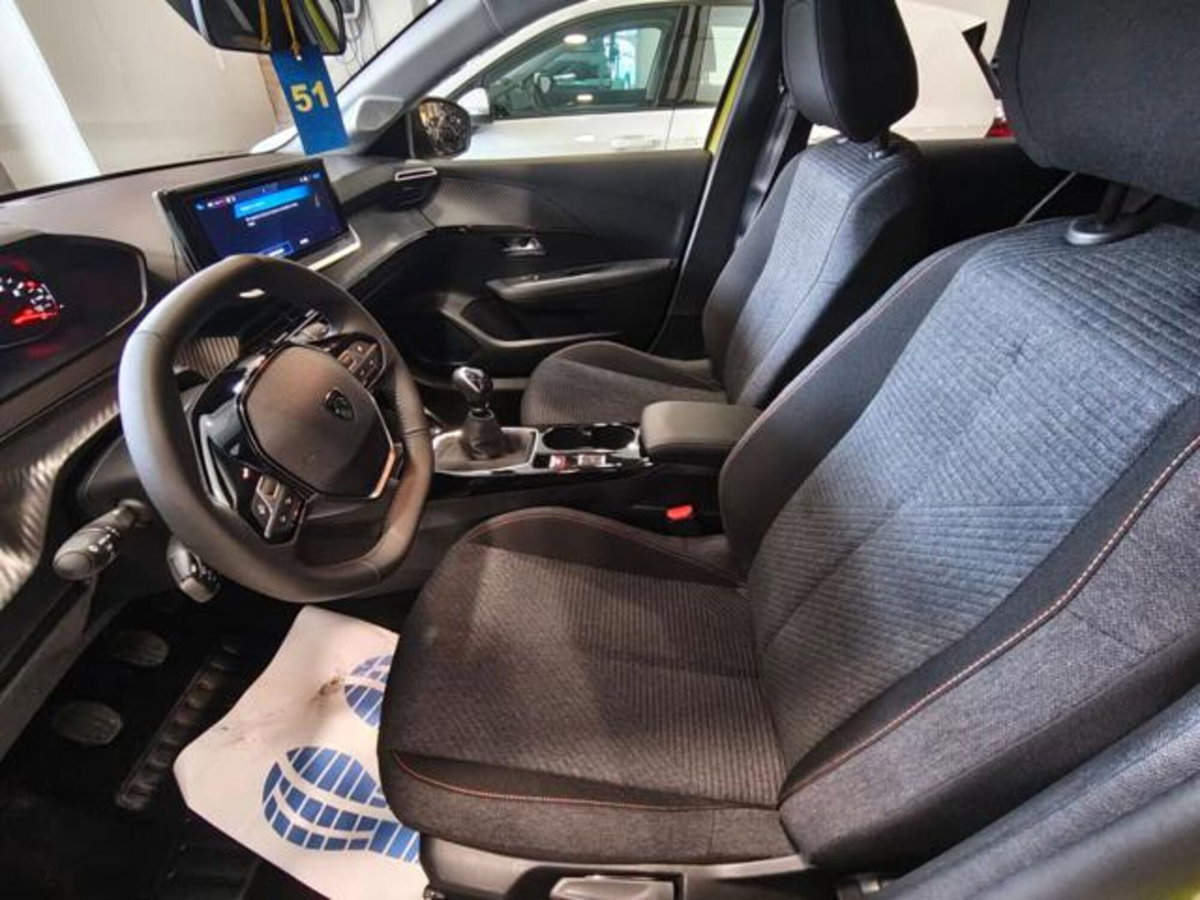 Peugeot 208 1.2 puretech Active s&s 100cv (5)