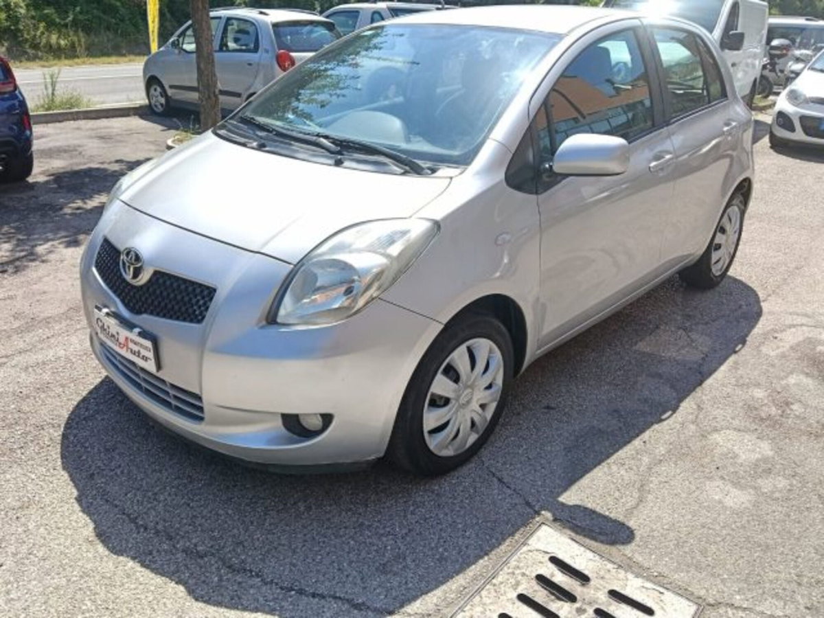 Toyota Yaris 1.3 5 porte Sol