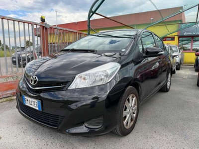 Toyota Yaris 1.0 5 porte Lounge usata