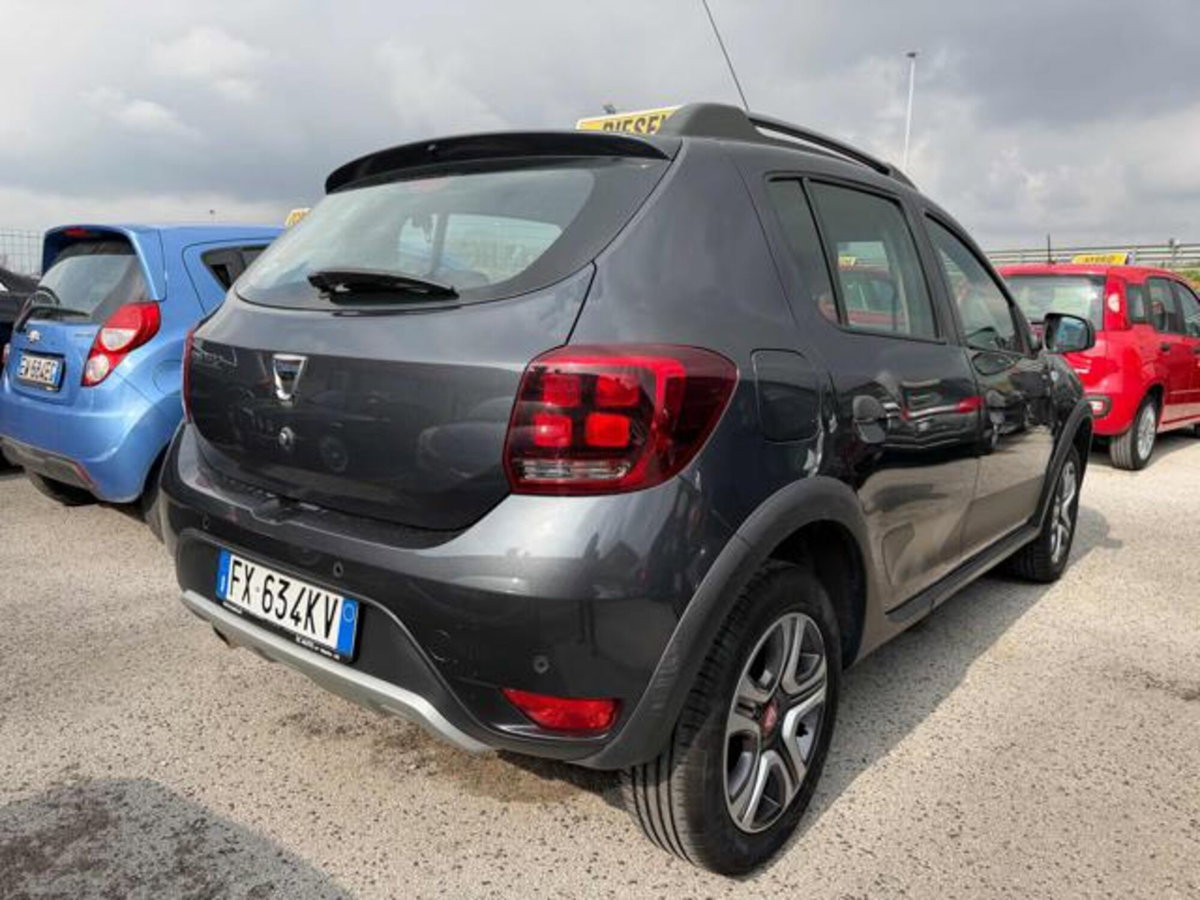 Dacia Sandero Stepway 1.5 Blue dCi 95 CV Comfort (3)