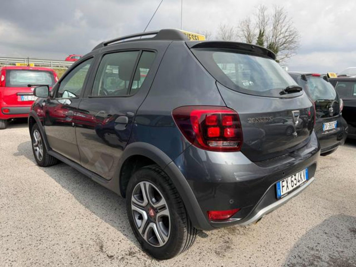 Dacia Sandero Stepway 1.5 Blue dCi 95 CV Comfort (4)