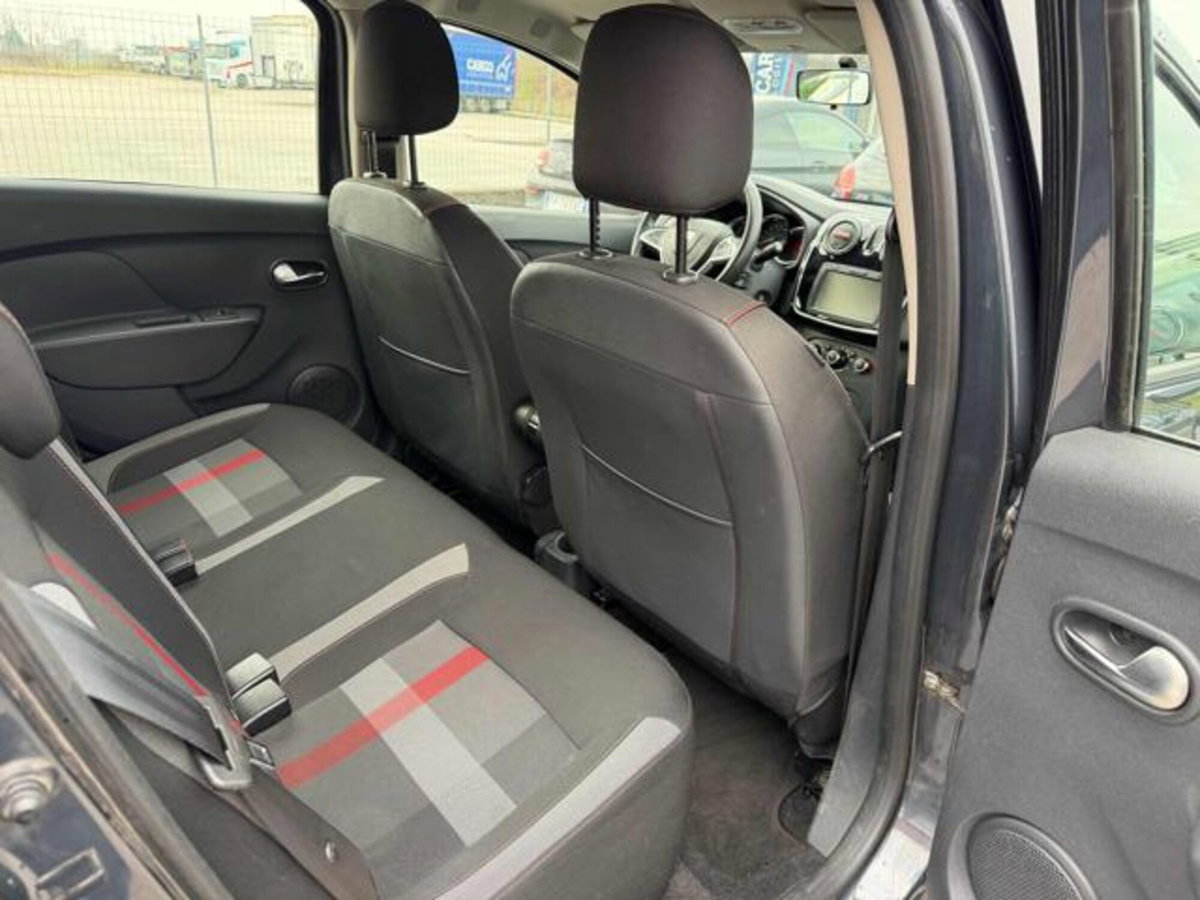 Dacia Sandero Stepway 1.5 Blue dCi 95 CV Comfort (8)