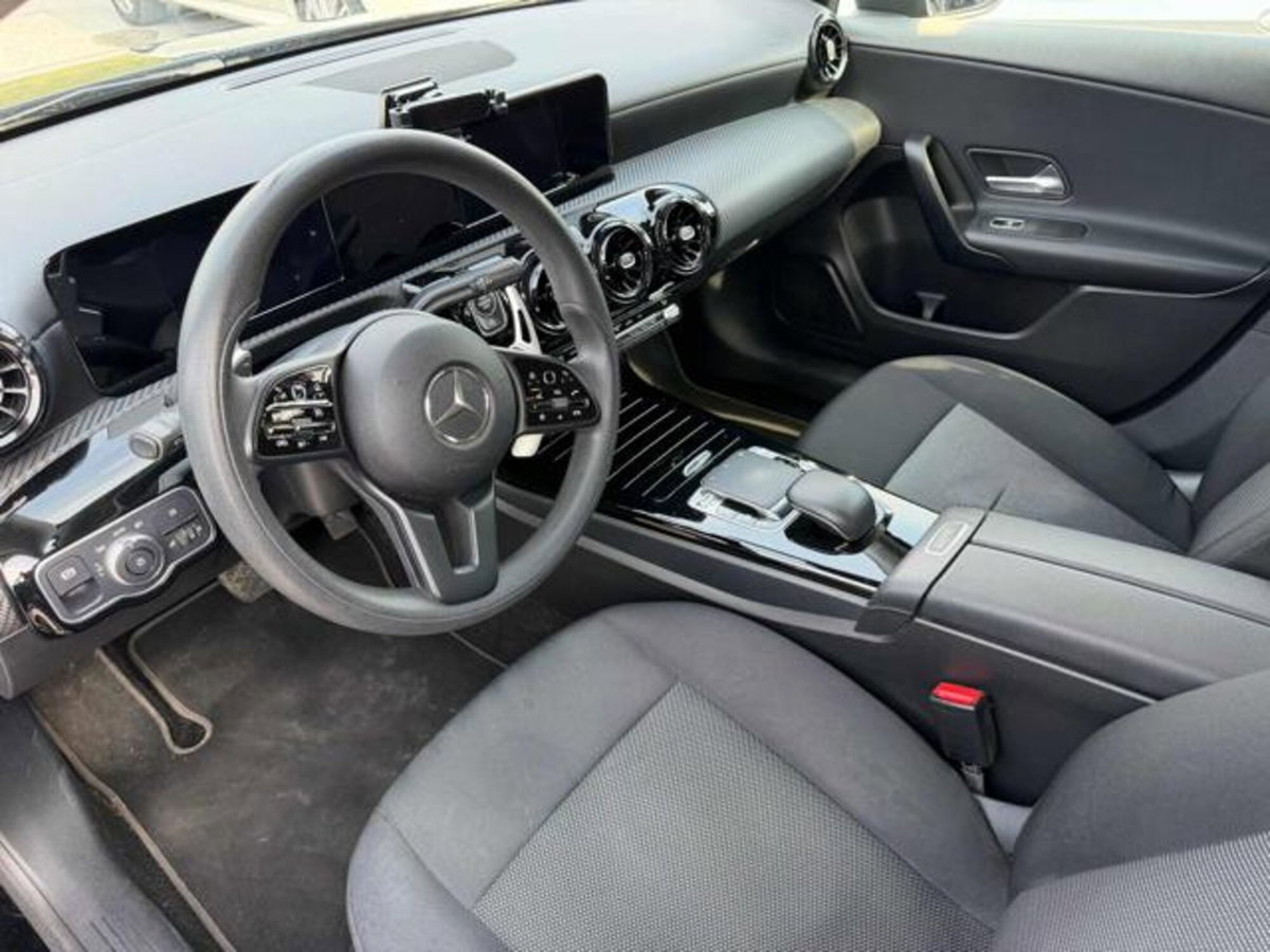 Mercedes-Benz Classe A 180 d Automatic Executive (5)
