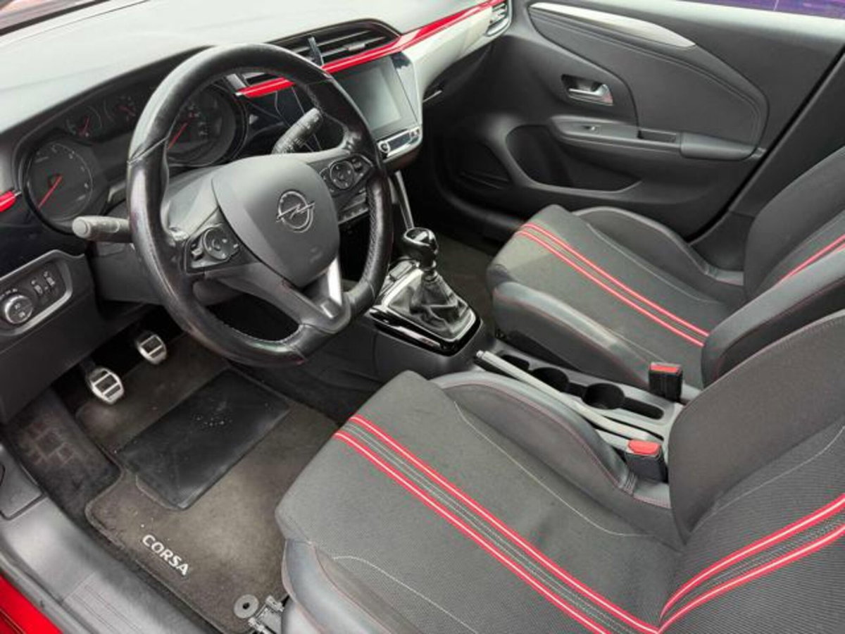 Opel Corsa 1.5 D 100 CV GS Line (5)