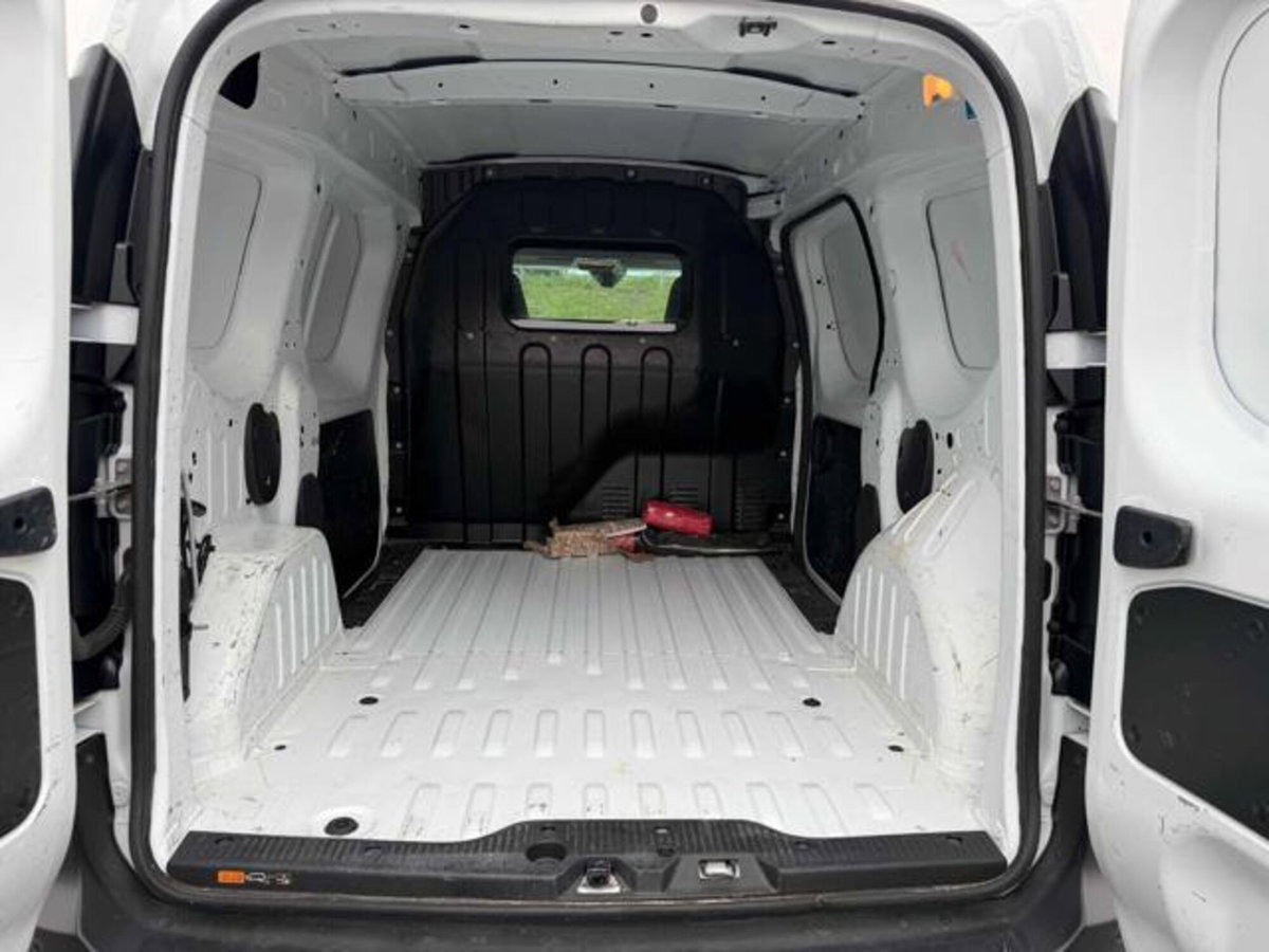 Renault Express 1.4 Blue dCi 75 Van (8)