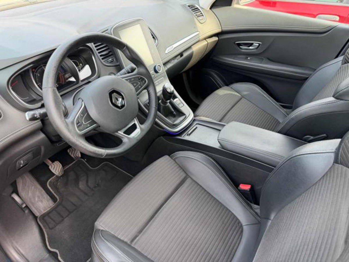 Renault Scenic E-Tech Electric XMod dCi 110 CV Start&Stop Energy Bose (5)