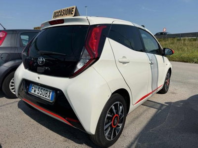 Toyota Aygo 1.0 VVT-i 72 CV 5 porte x-wave orange (3)
