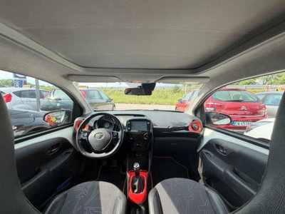 Toyota Aygo 1.0 VVT-i 72 CV 5 porte x-wave orange (7)