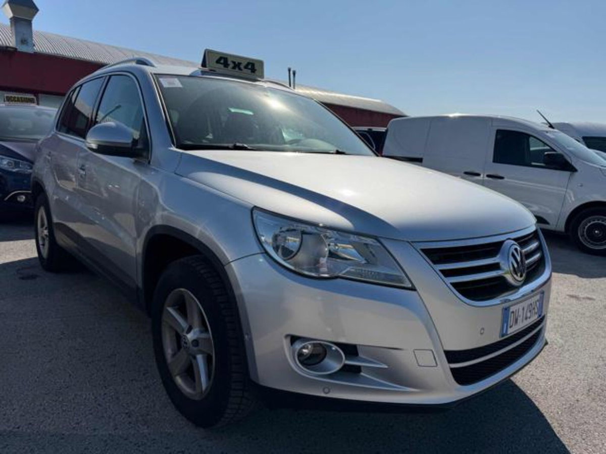 Volkswagen Tiguan 2.0 16V TDI DPF Trend & Fun (18°) (2)