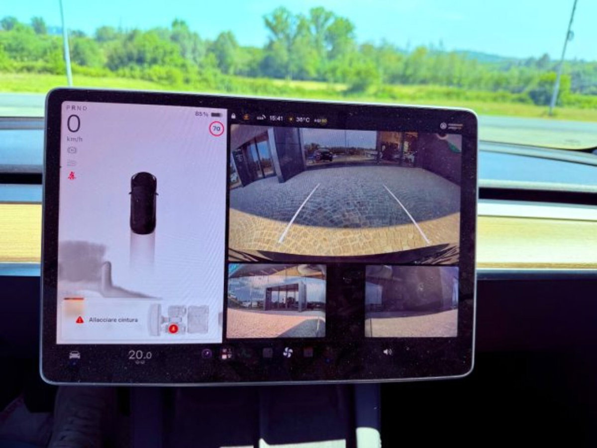 Tesla Model 3 Model 3 Long Range Dual Motor AWD (10)