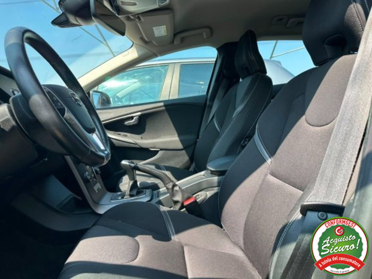 Volvo V40 T2 Business Plus (5)
