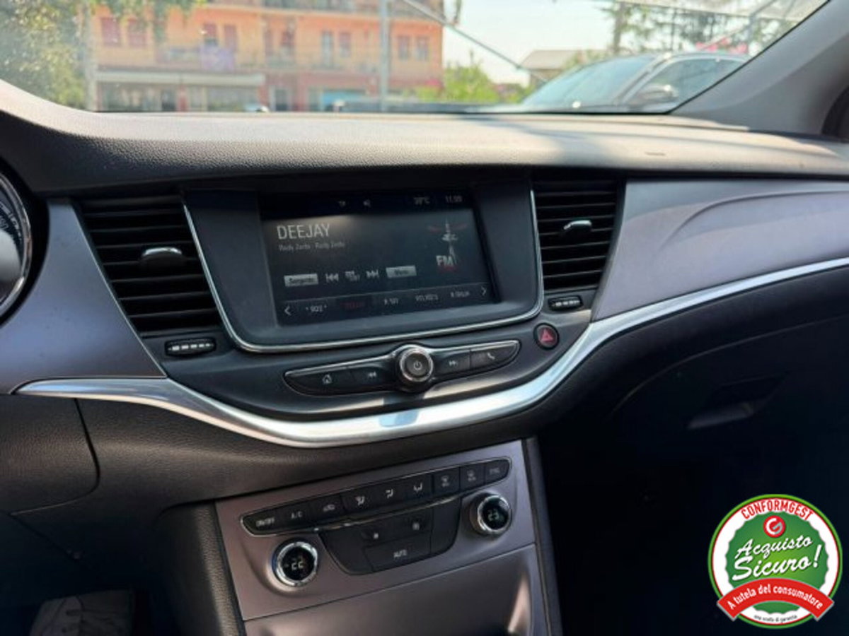 Opel Astra 1.6 CDTi 5 porte (7)
