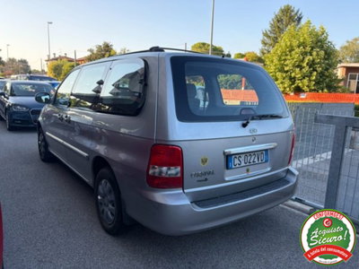 Kia Carnival 2.9 16V CRDi cat Family (4)